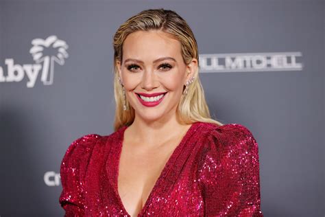 hilary duff nide|Hilary Duff bares all in stunning photo shoot after。